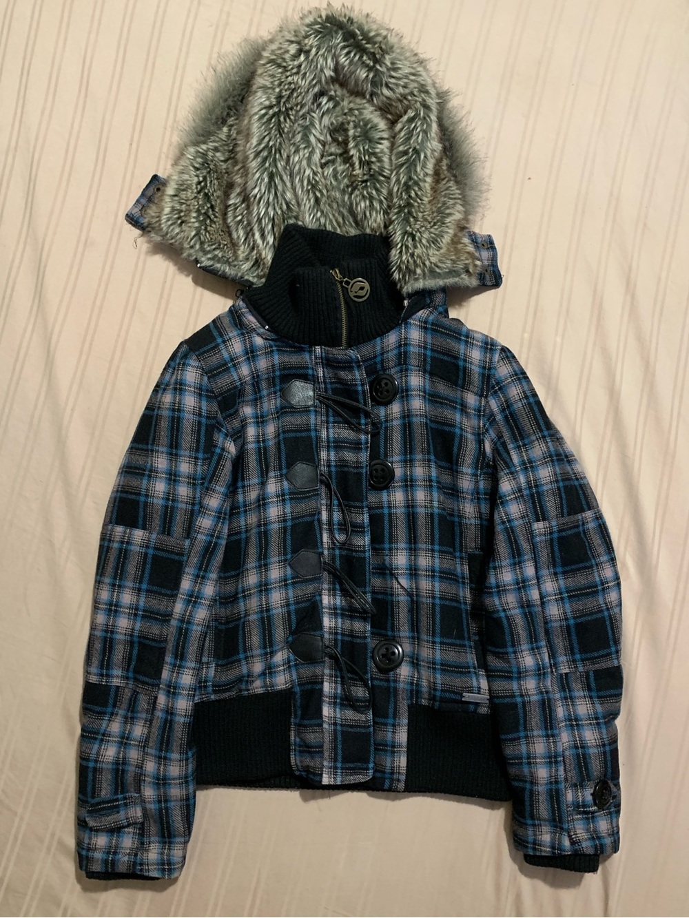 Groggy Vintige 2000s Blue Plaid Faux-Fur Hooded Puffer Jacket